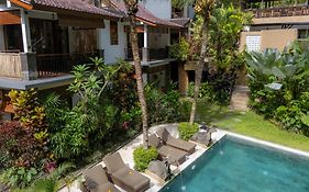Desak Putu Putera Cottages